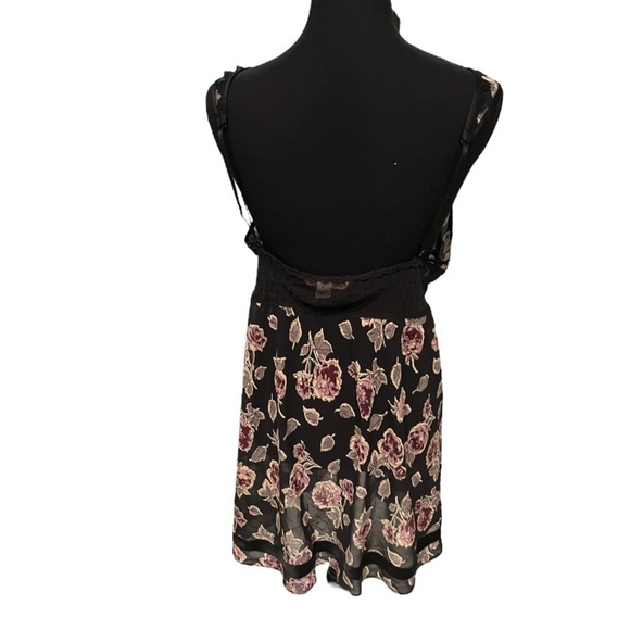 Victoria's Secret Angels Lace Floral Swiss Dot Nightie Small - Picture 4 of 8